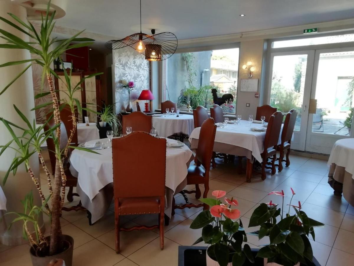 Hotel De Bretagne Dol Centre Ville - Hotel Et Restaurant Доль-де-Бретань Экстерьер фото