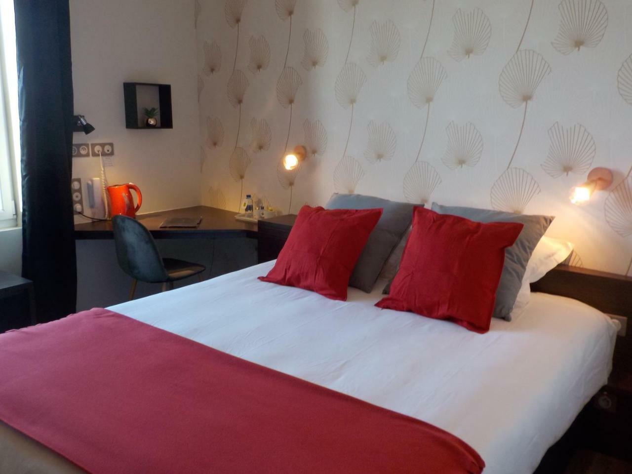 Hotel De Bretagne Dol Centre Ville - Hotel Et Restaurant Доль-де-Бретань Экстерьер фото